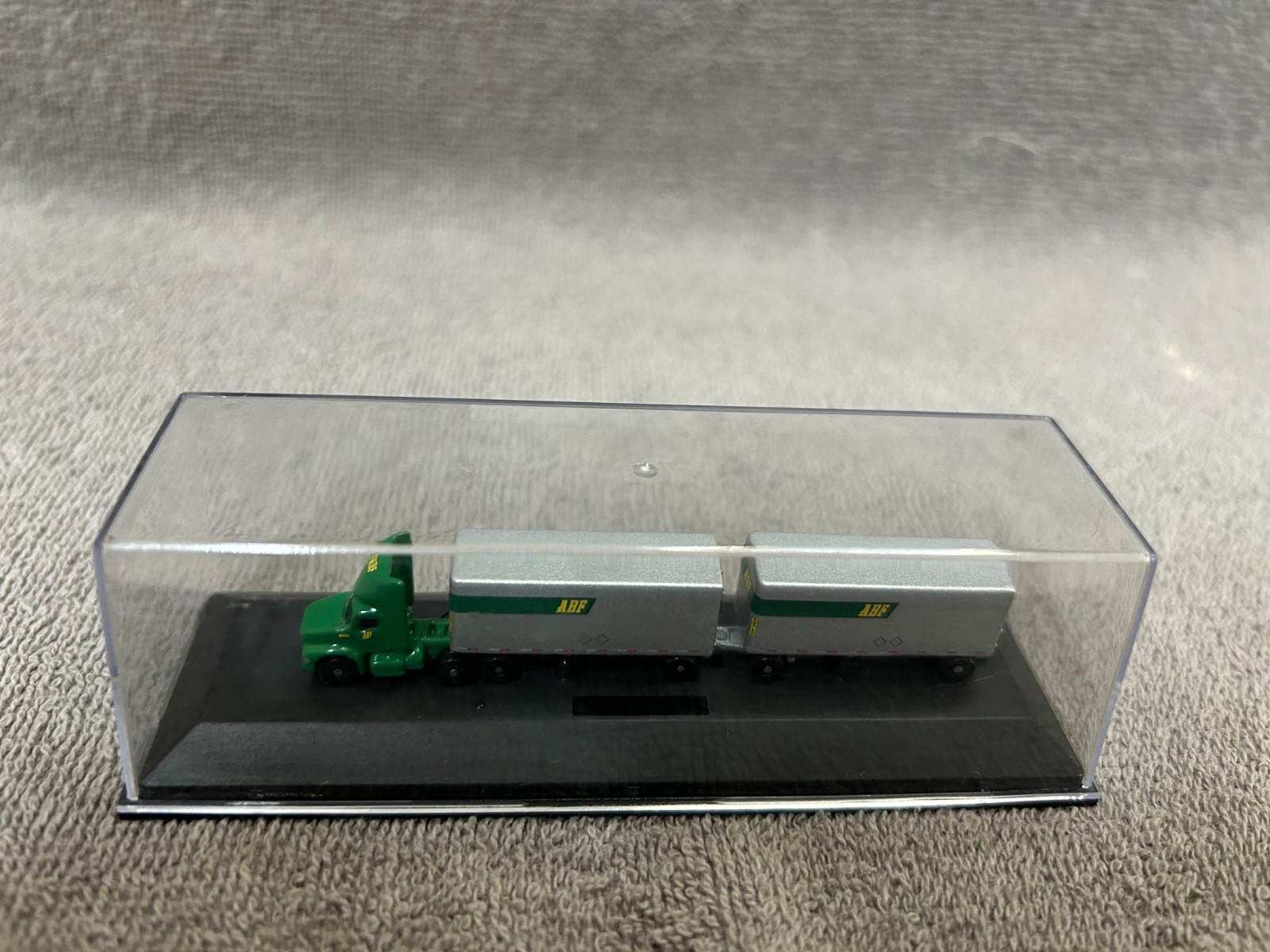 ABF 1/256 scale Diecast Truck with Double-Pup Trailers in Clear Protective Case