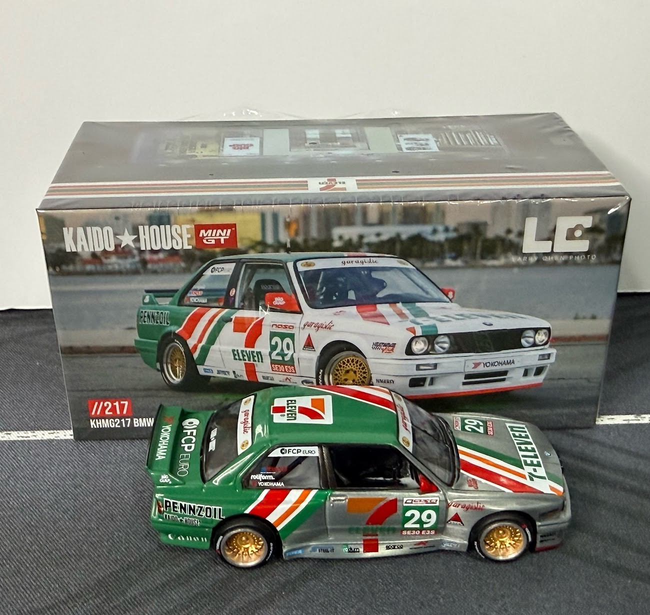 Chase Kaido House Mini GT BMW M3 Kaido Works Larry Chen V1 7-Eleven #217 KHMG217