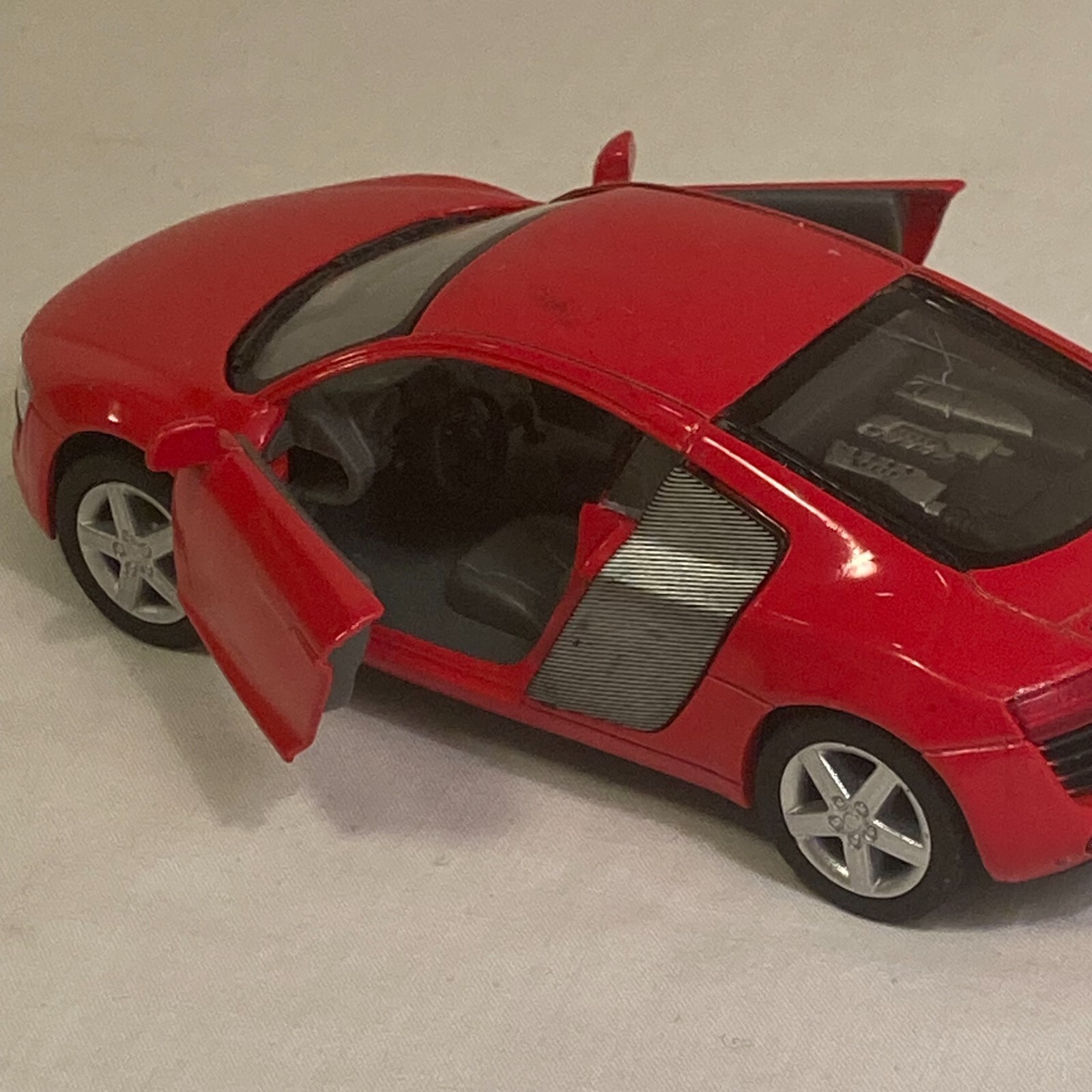 Kinsmart Audi R8 2020 Fire Engine Red Hardtop 1/36 Scale Diecast Car