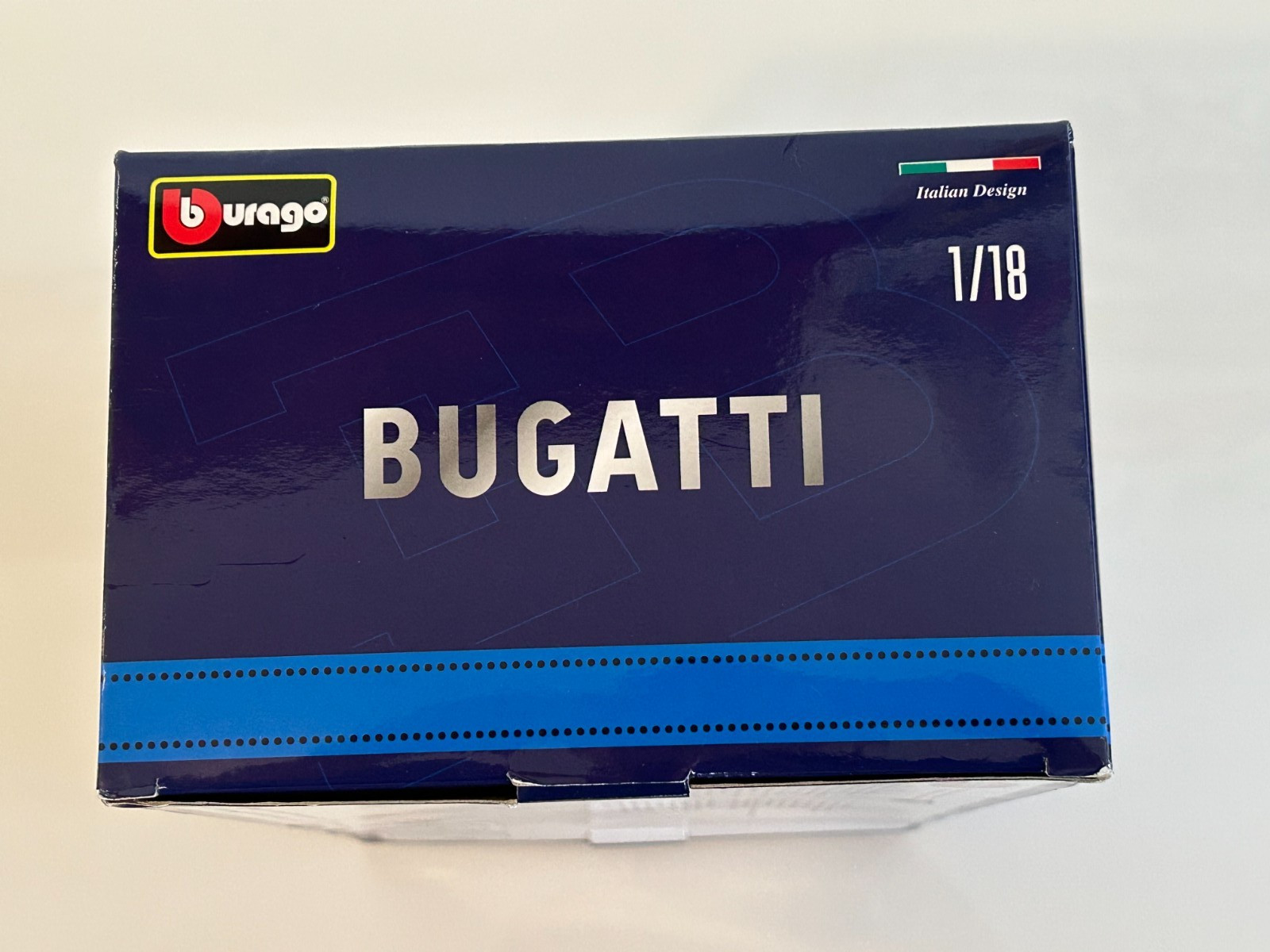 Bburago BUGATTI CHIRON Black Diecast Model Car 18-11040BK 1:18 Scale
