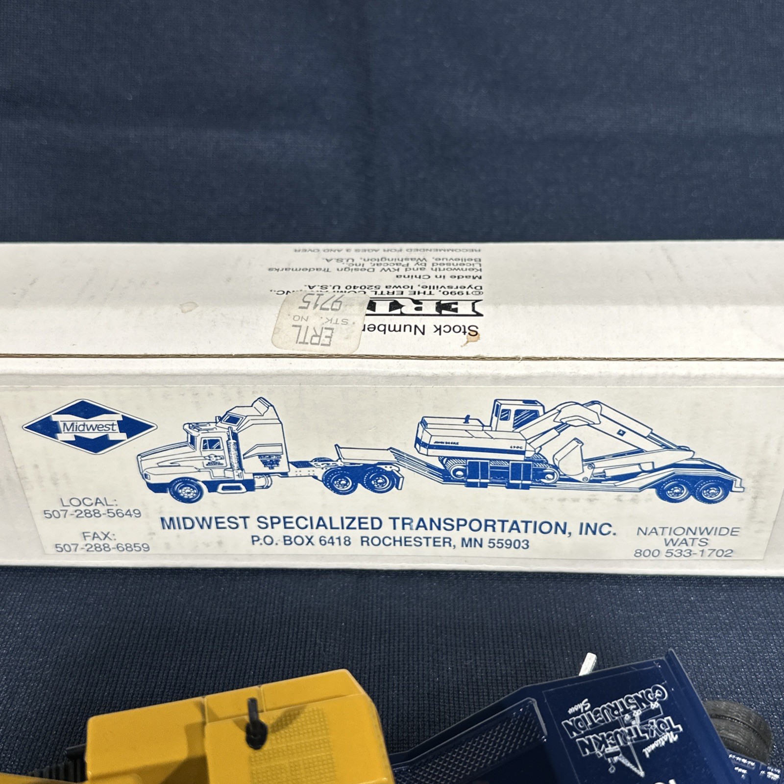 1:64 Ertl Kenworth Midwest Specialized Transportation Lowboy/John Deere 690c NIB