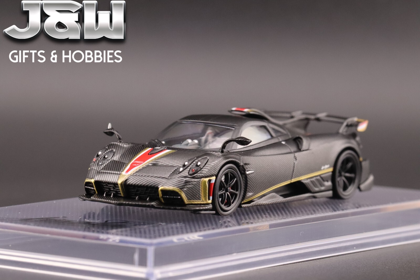 CM Model Pagani Imola Full Dry Carbon Black with Gold Trim 1/64