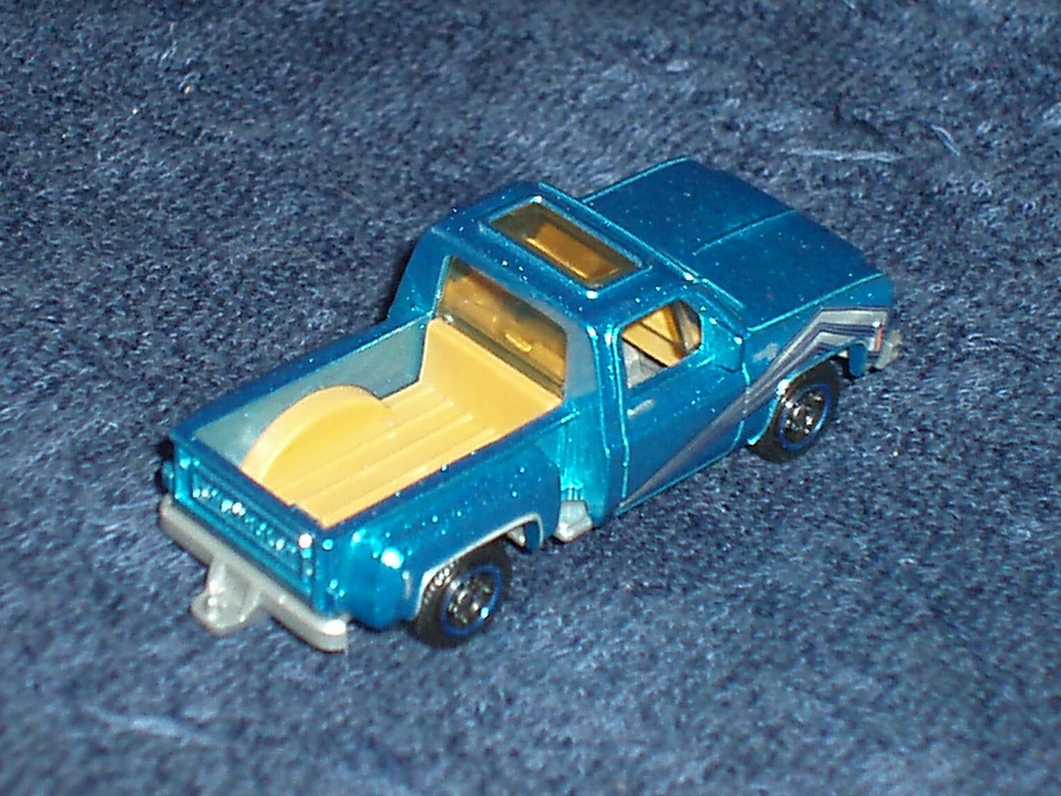 #14 SET OF 3 1969 & 1975 CHEVY & 1956 FORD PICK UP TRUCKs 100% HOTWHEELS MB