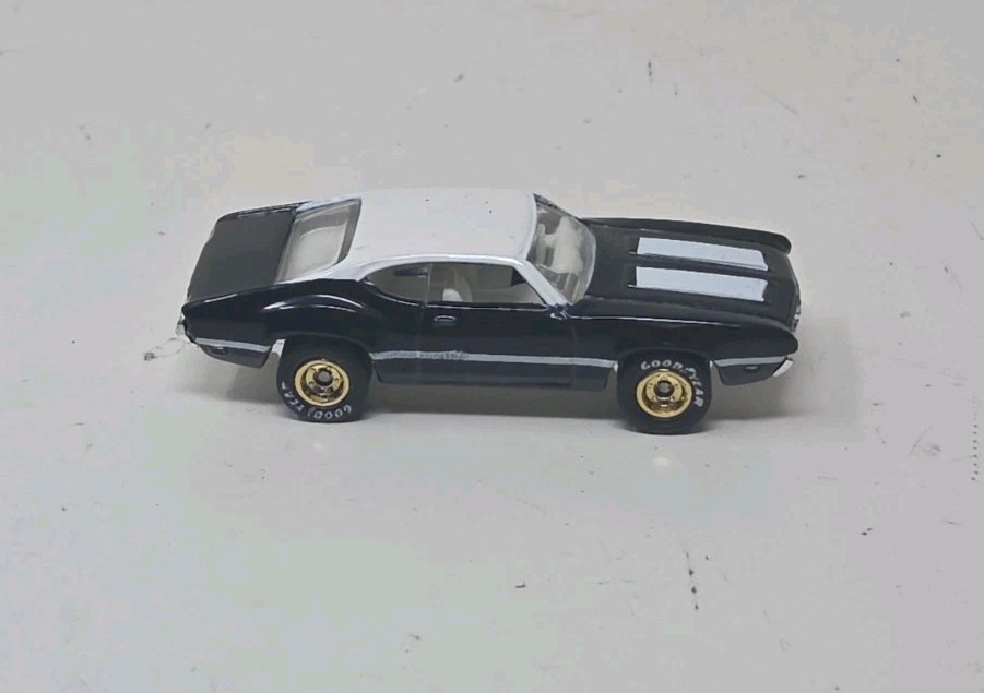 Hot Wheels OLDS 442 W30 – 1996 60s Muscle Car Collection EXCLUSIVE! Real Riders!