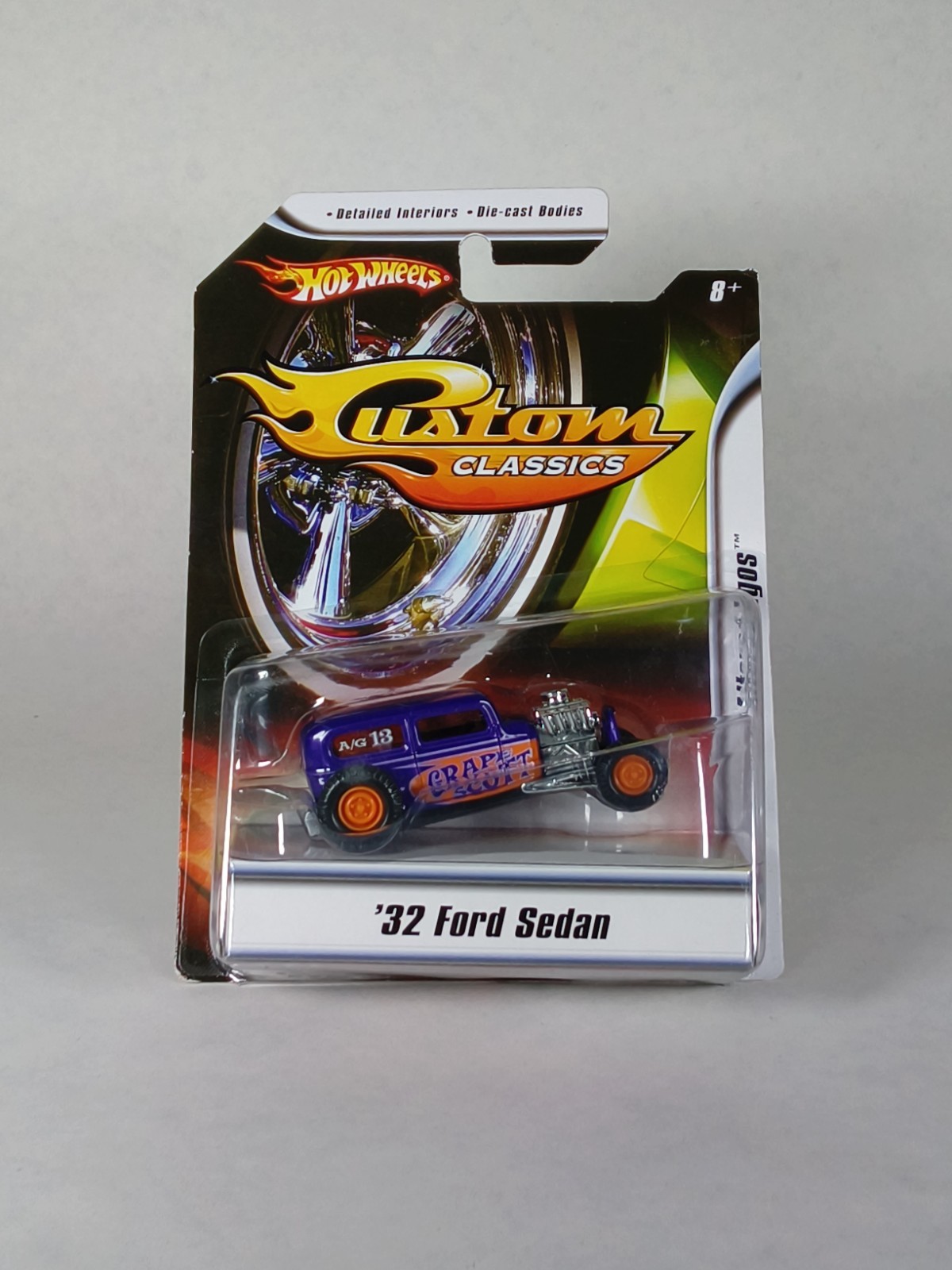 HOT WHEELS 2007 1/50 Custom Classics 32 Ford Sedan 1932 “Great Scott” PURPLE