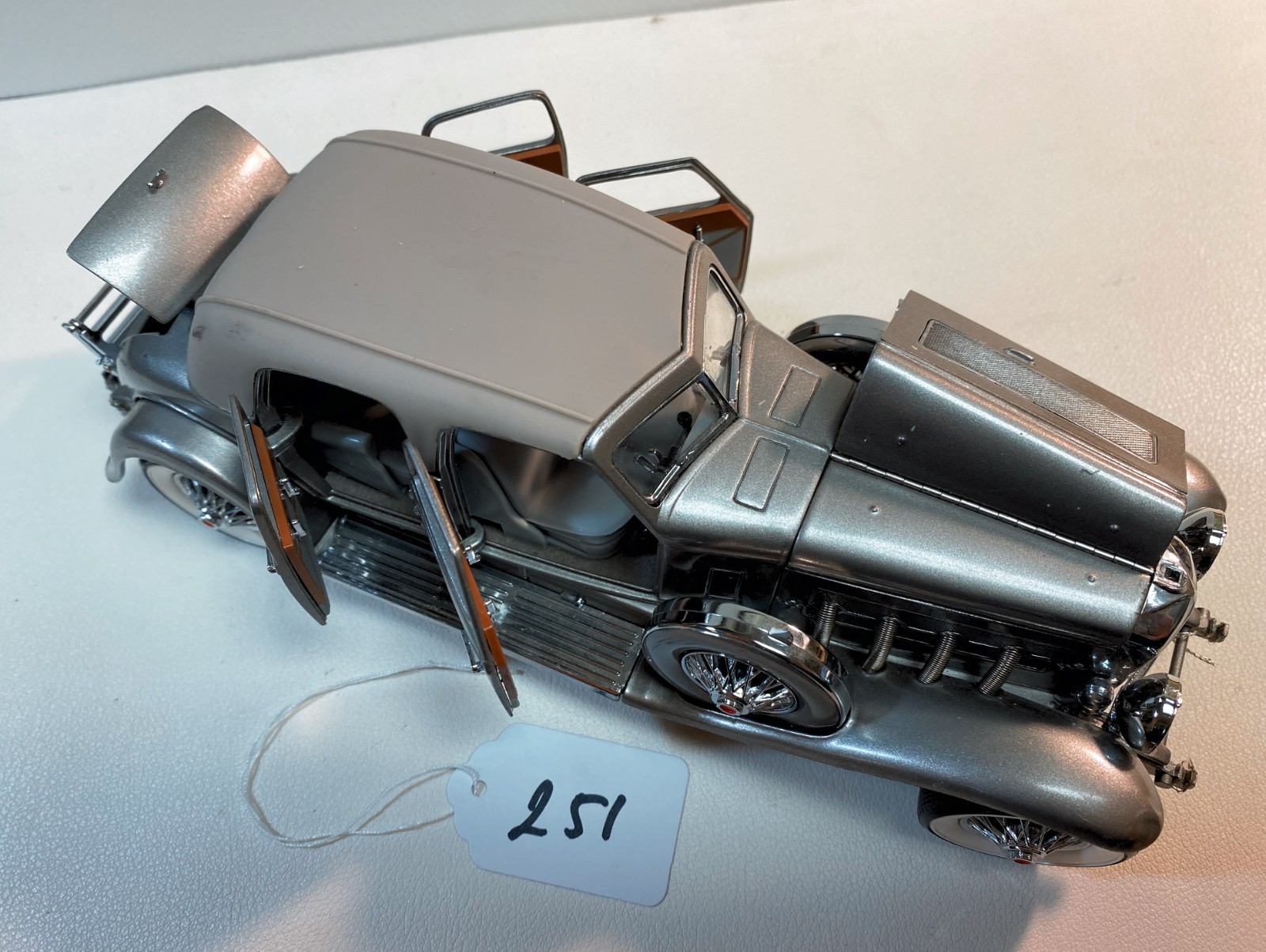 Franklin Mint 1933 Duesenberg Twenty Grand Collectibles Model scale 1:24
