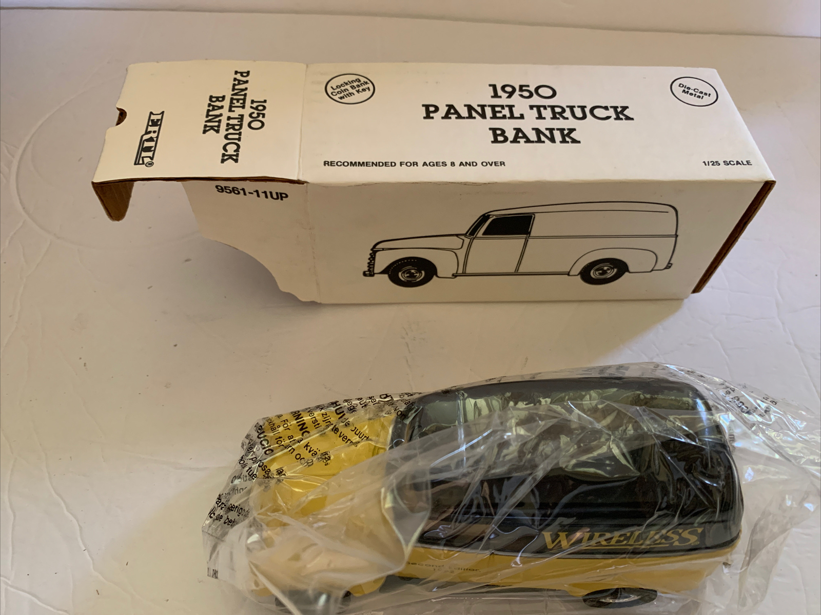 Ertl Chevrolet 1950 Panel Truck Locking Coin Bank WIRELESS Rare Colors NEW