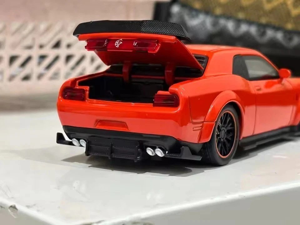 1:32 Ddg SRT Hellcat Redeye Diecast Car Alloy Model – Sound Light Toy Gift