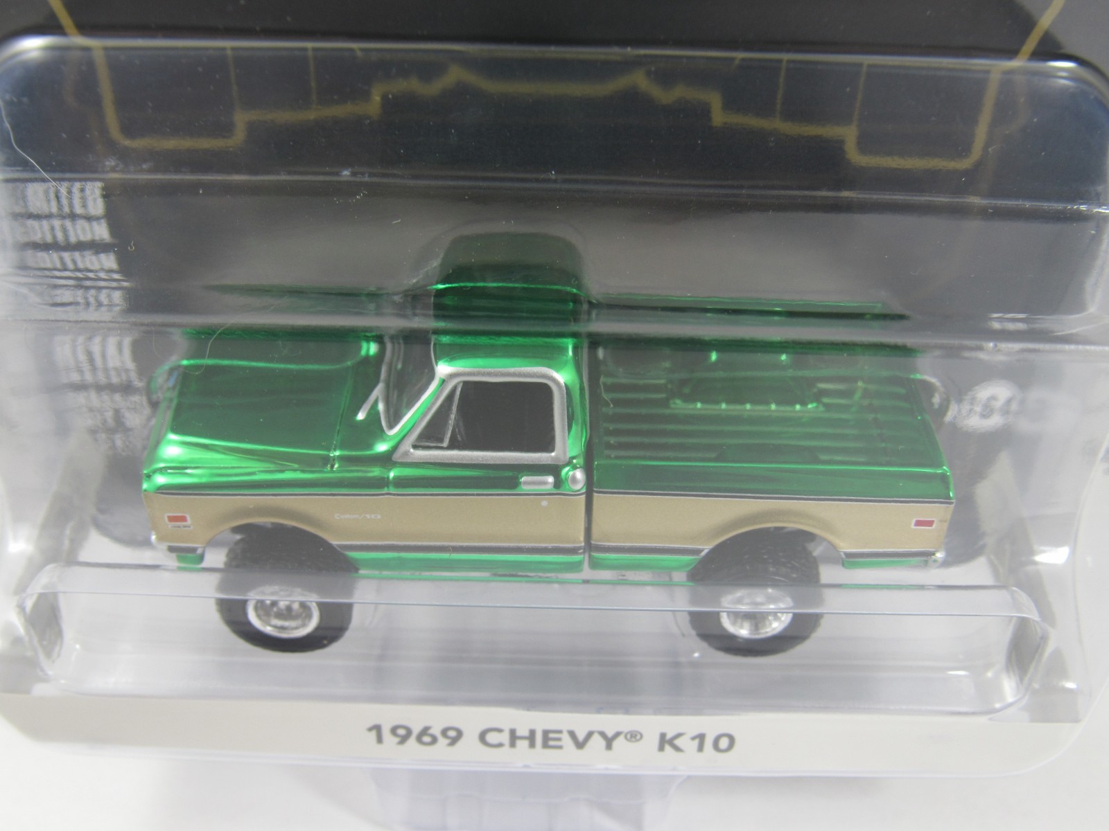 2026 Greenlight MidWest Diecast Exclusve 1969 CHEVROLET K10 Green Machine CHROME