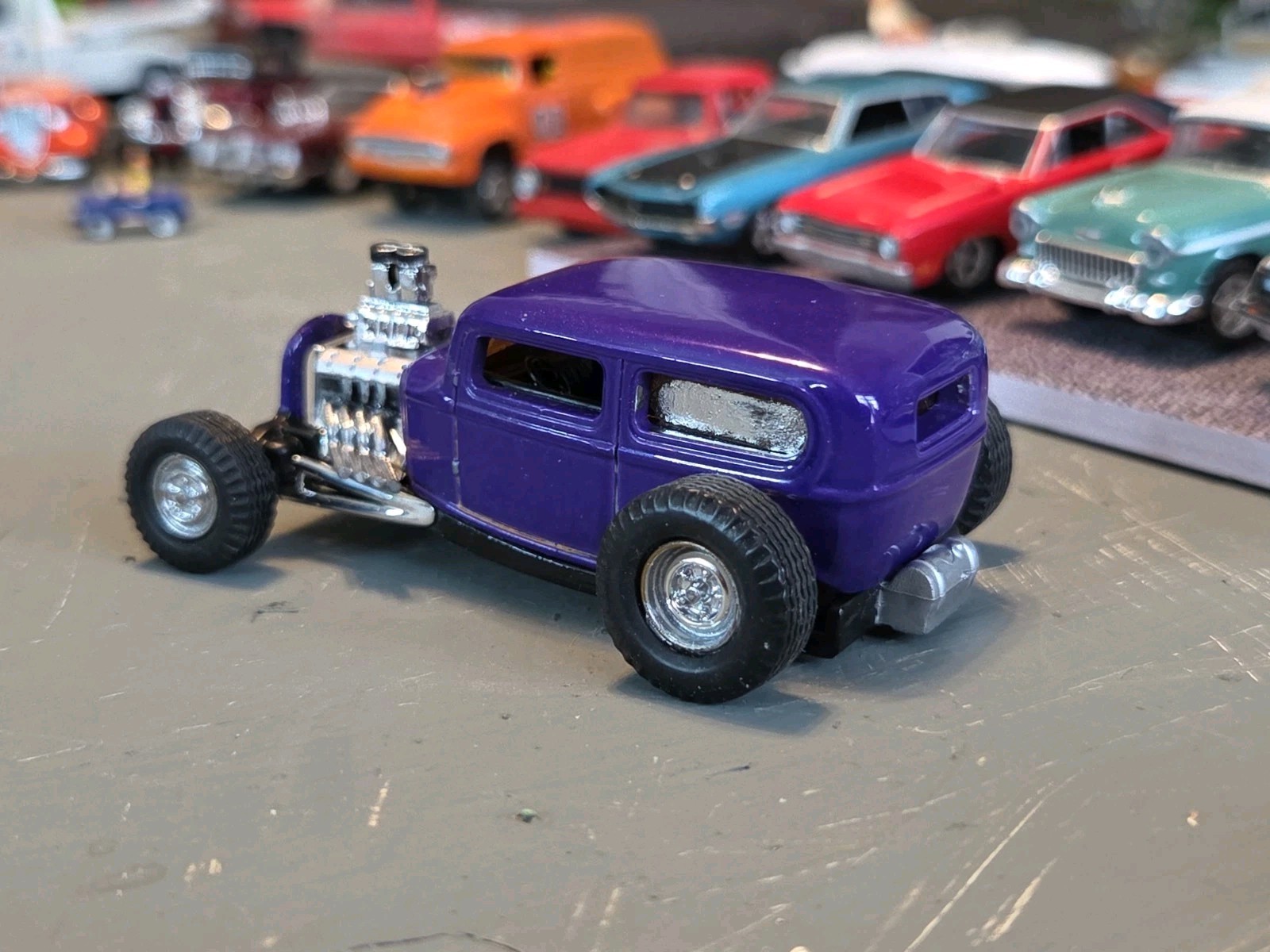 Custom 1:64 street Rat Rod lowered hot FORD chopped panel paddy wagon HotWheels