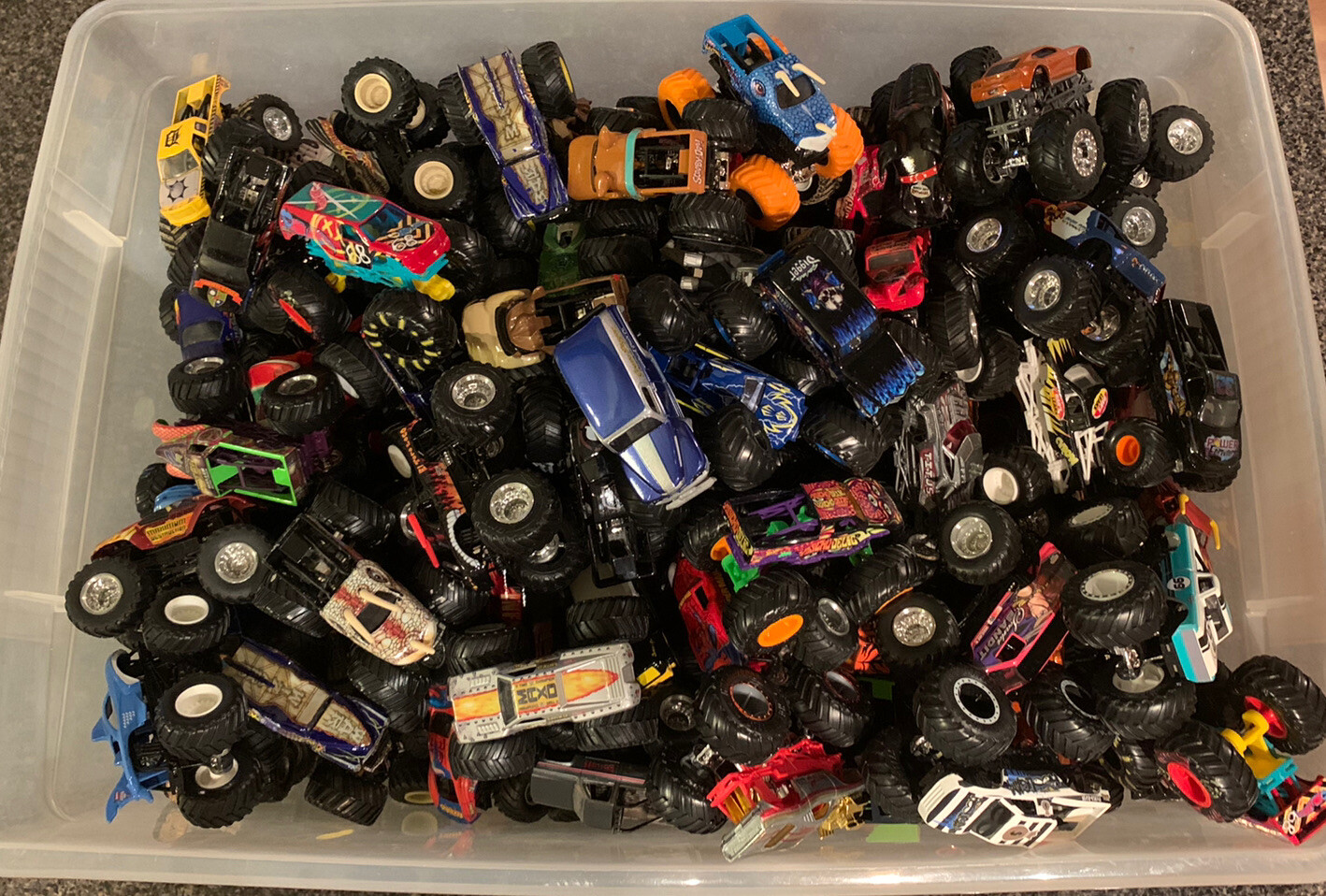 UNSEARCHED Lot of 12 Random Hot Wheels Monster Jam Monster Trucks 1:64 🔥🔥🔥