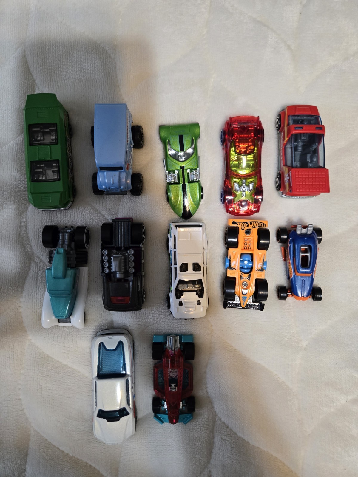 Hot Wheels Matchbox And Other Mixed Cars Lot Of 31, 6 Glow In The Dark See Pics