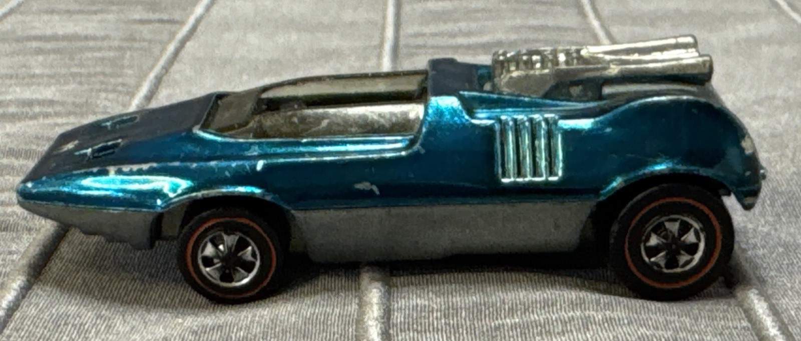 Hot Wheels Redline Peepin’ Bomb Aqua Spectraflame USA 1970.