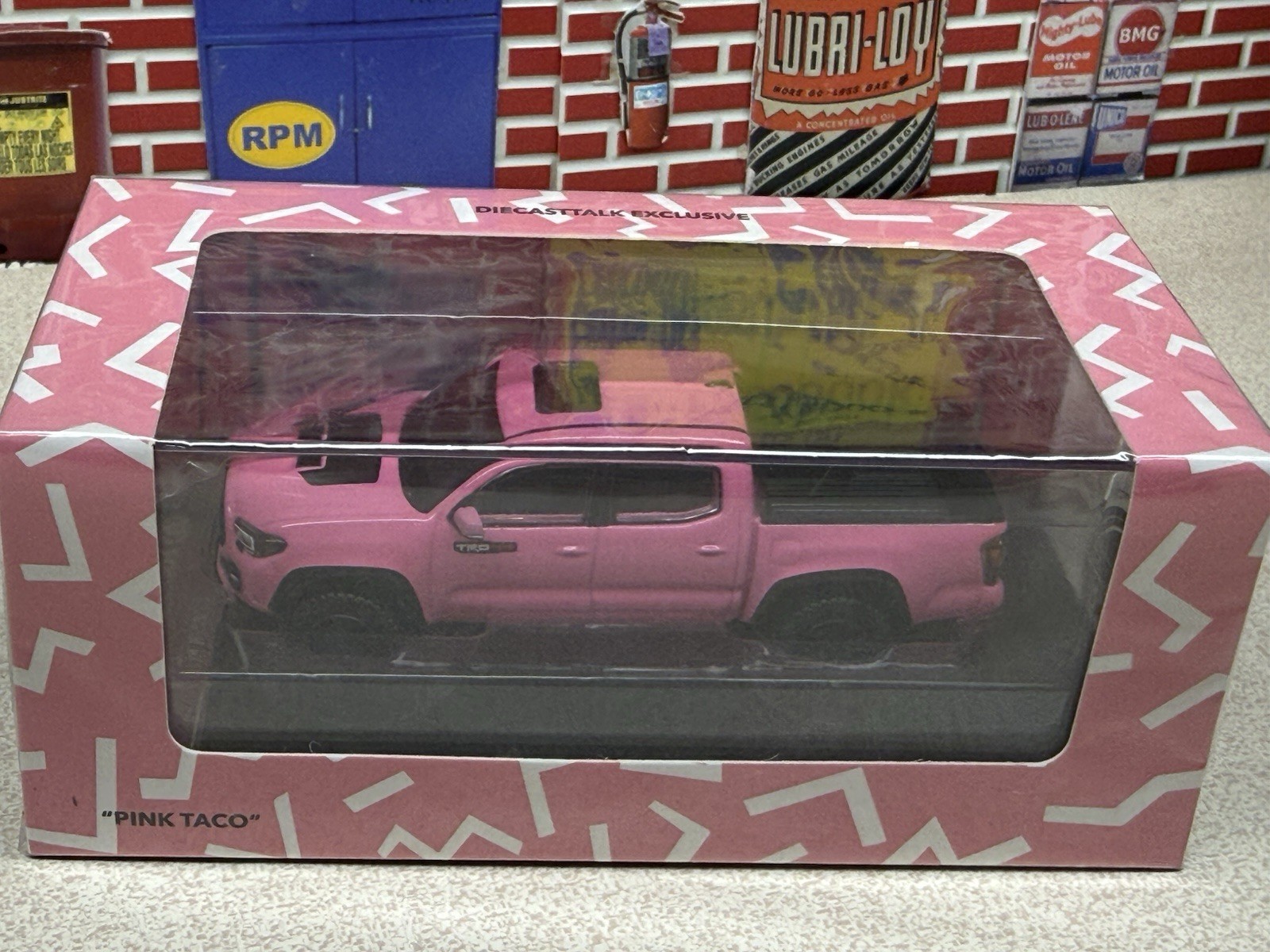 1/64 DiecastTalk Exclusive GCD Toyota Tacoma TRD PRO Pink Taco 1.0 New