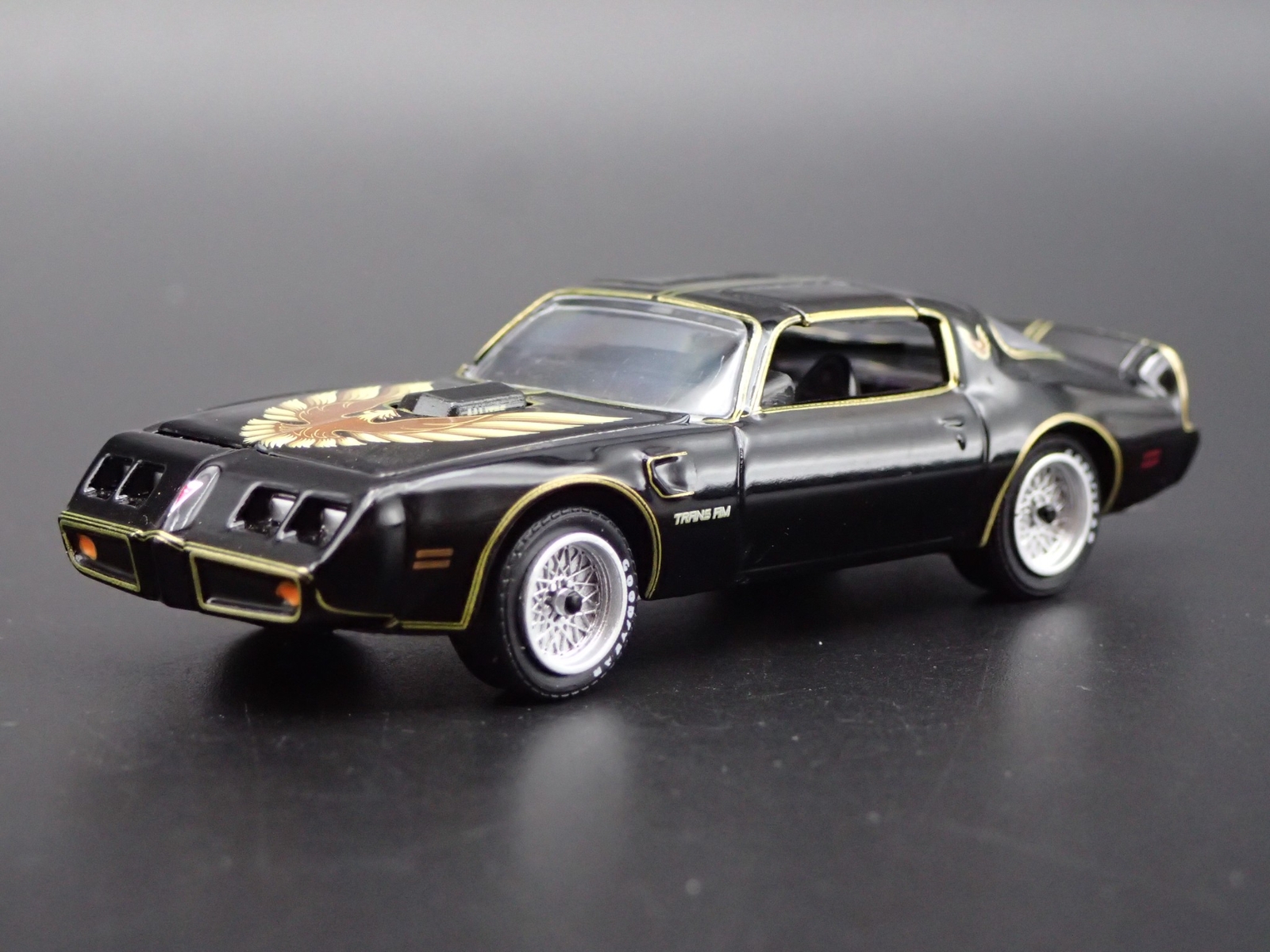 1979 79 PONTIAC FIREBIRD TRANS AM T/A 1:64 SCALE COLLECTIBLE DIECAST MODEL CAR