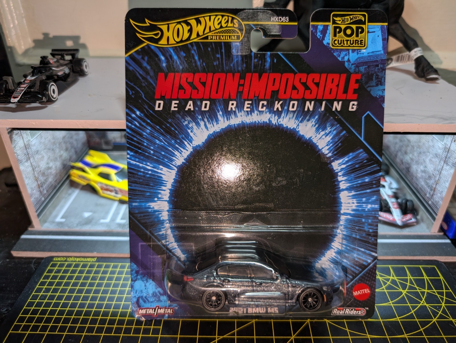 Hot Wheels Premium Mission Impossible 2021 BMW M5 HXD63-956L