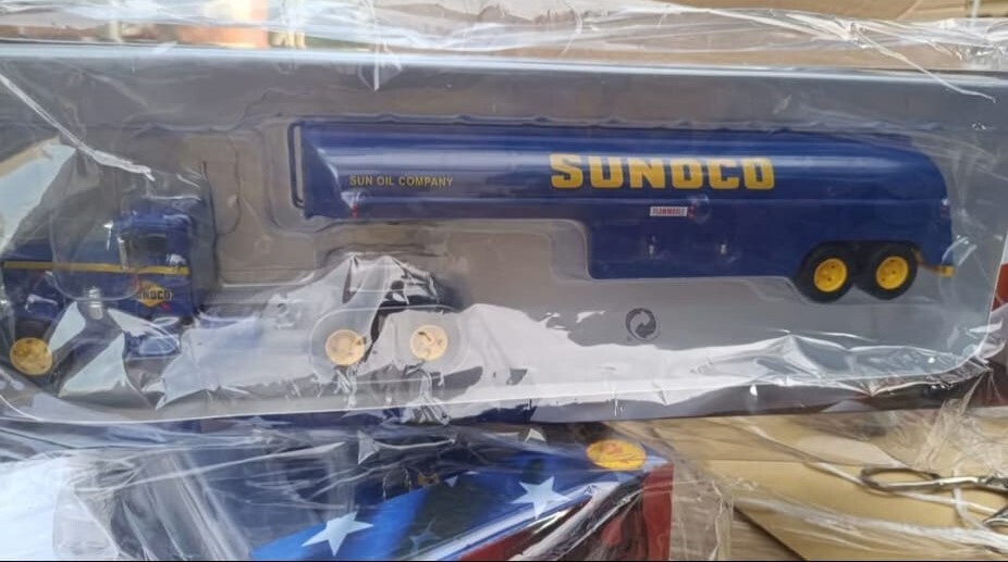 PETERBILT 281 SUNOCO (1958) TANQUER, AMERICAN TRUCK, 1:43 ALTAYA, diecast NEW!!