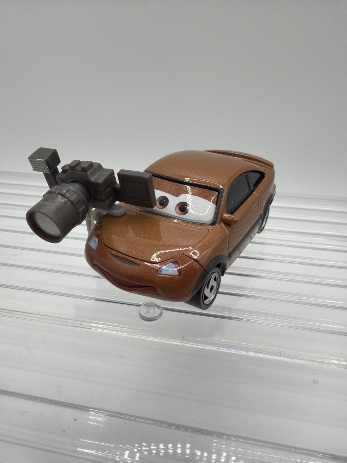 Mattel Disney Pixar Cars Diecast Cora Copper Reporter Camera 1:55