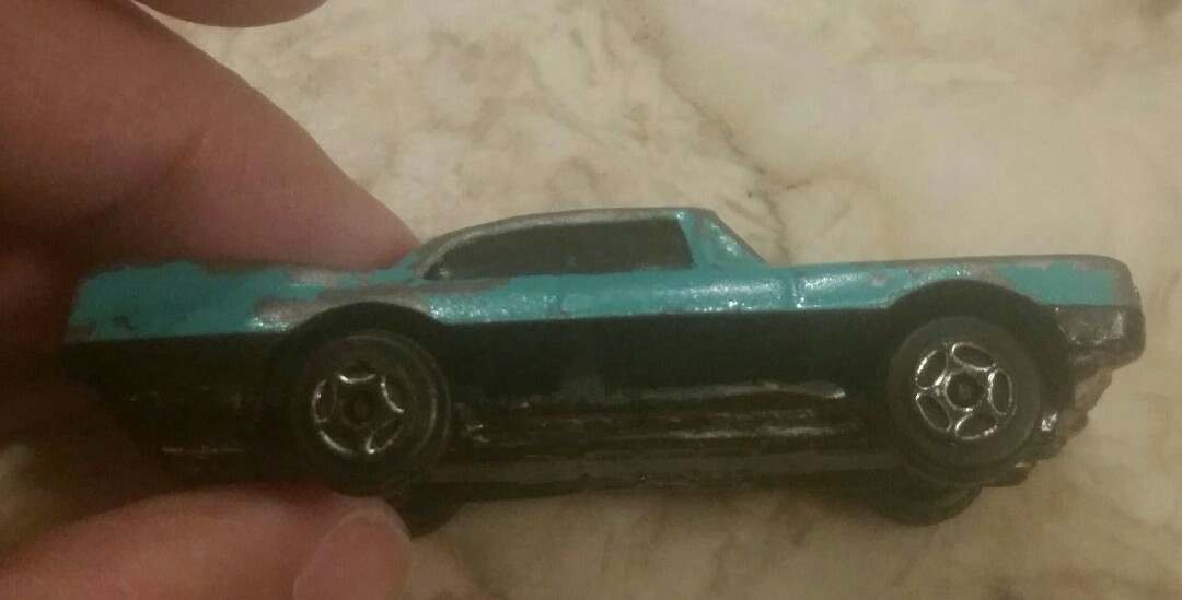 Vintage die cast and plastic car unbranded No 3