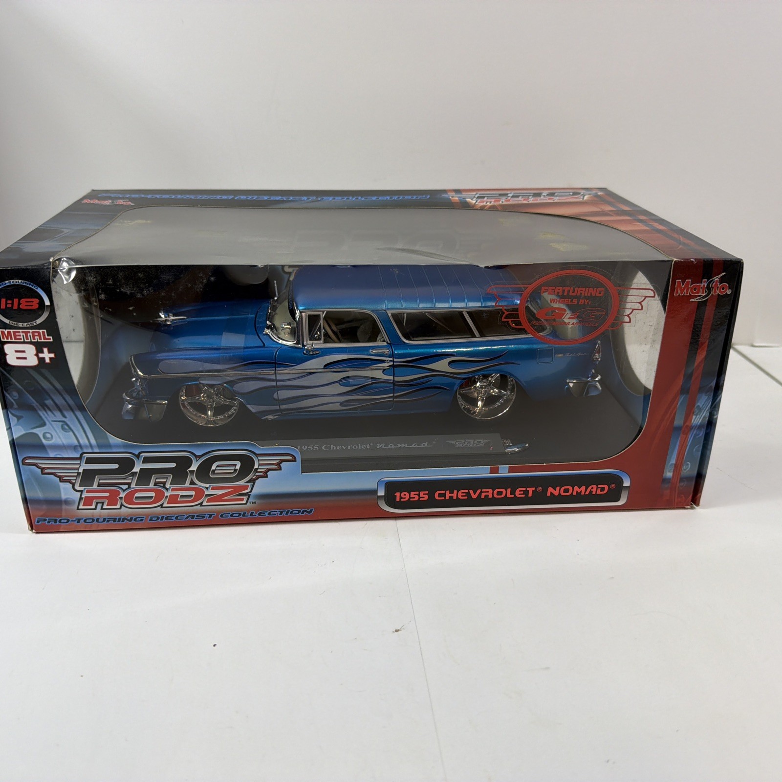 1/18 Scale Maisto Pro Rodz 1955 Chevrolet Nomad Blue With Blue Roof And Flames.