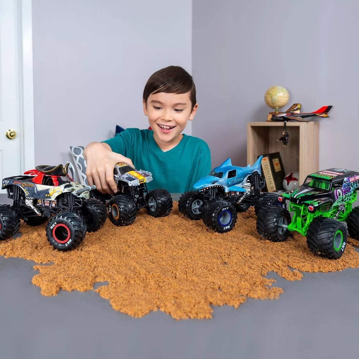 Official Higher Education Monster Truck, Die-Cast Vehicle, 1:24 Scale
