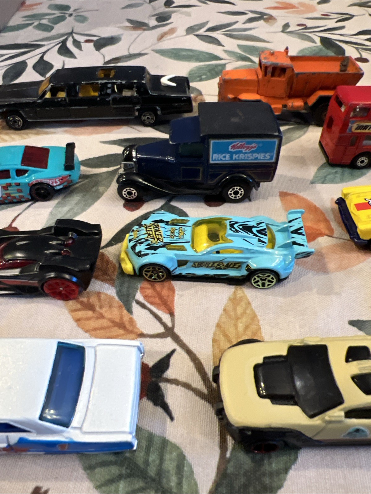 Hot Wheels – Matchbox Lot of Cars, Various Years And Condition mixed lot Vintage