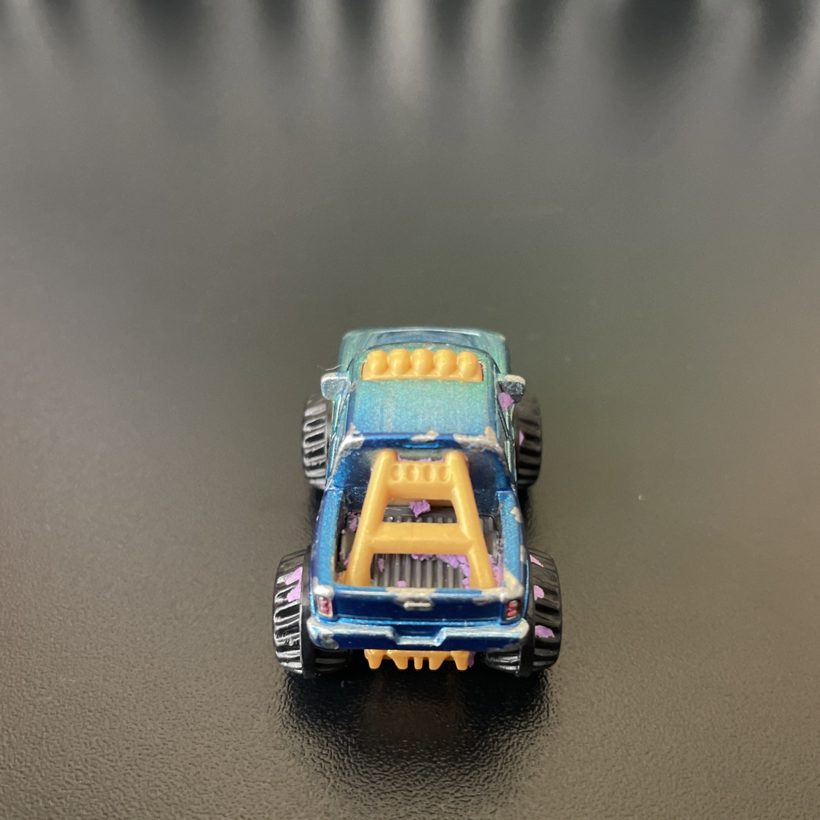 Disney Pixar Cars Ivy Metallic Cars On The Road Mini Racers