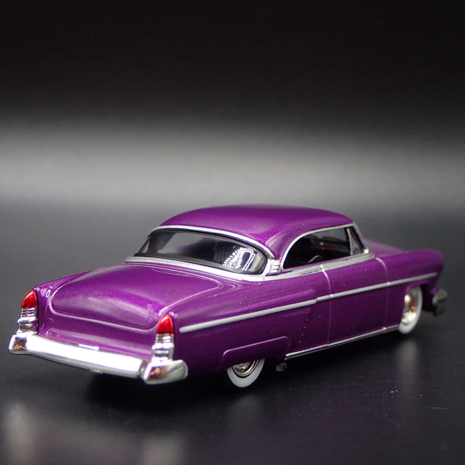 1954 54 LINCOLN CAPRI RARE 1:64 SCALE COLLECTIBLE DIORAMA DIECAST MODEL CAR