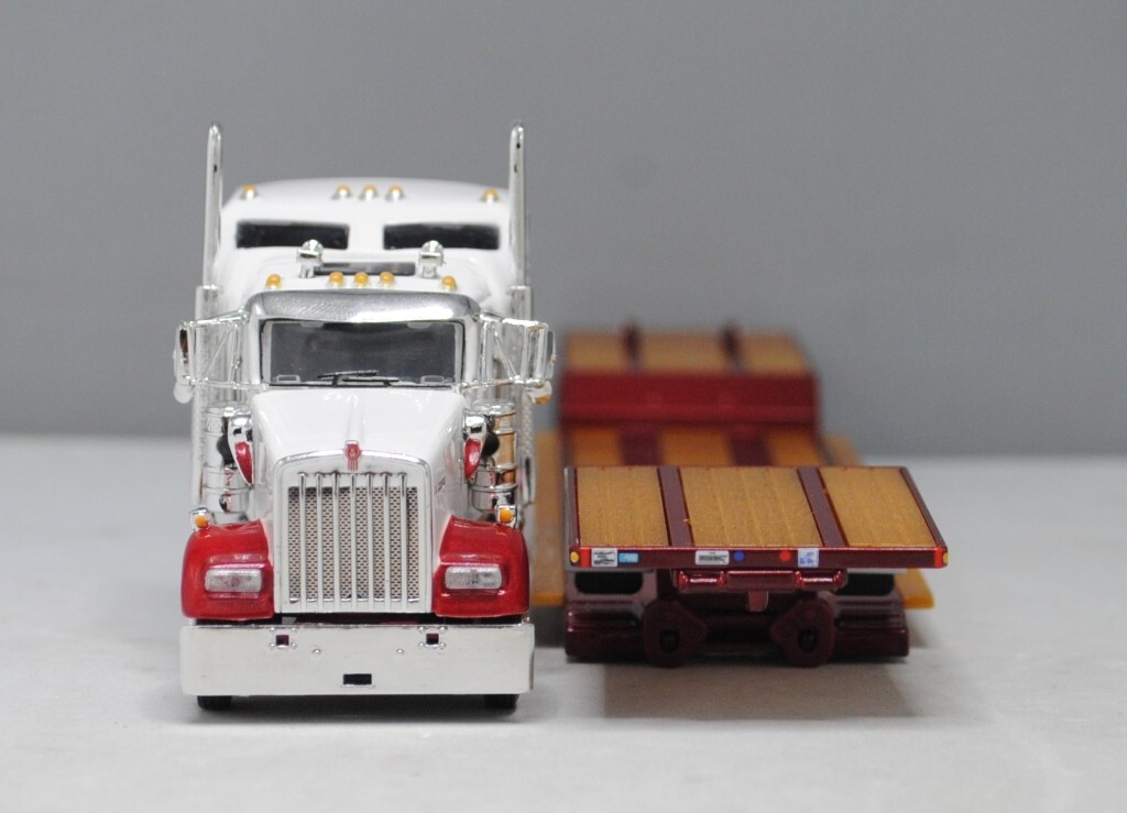 NEW DCP 68-1370 CREEPIN #3 KENWORTH W900L 86″ W/ RENEGADE