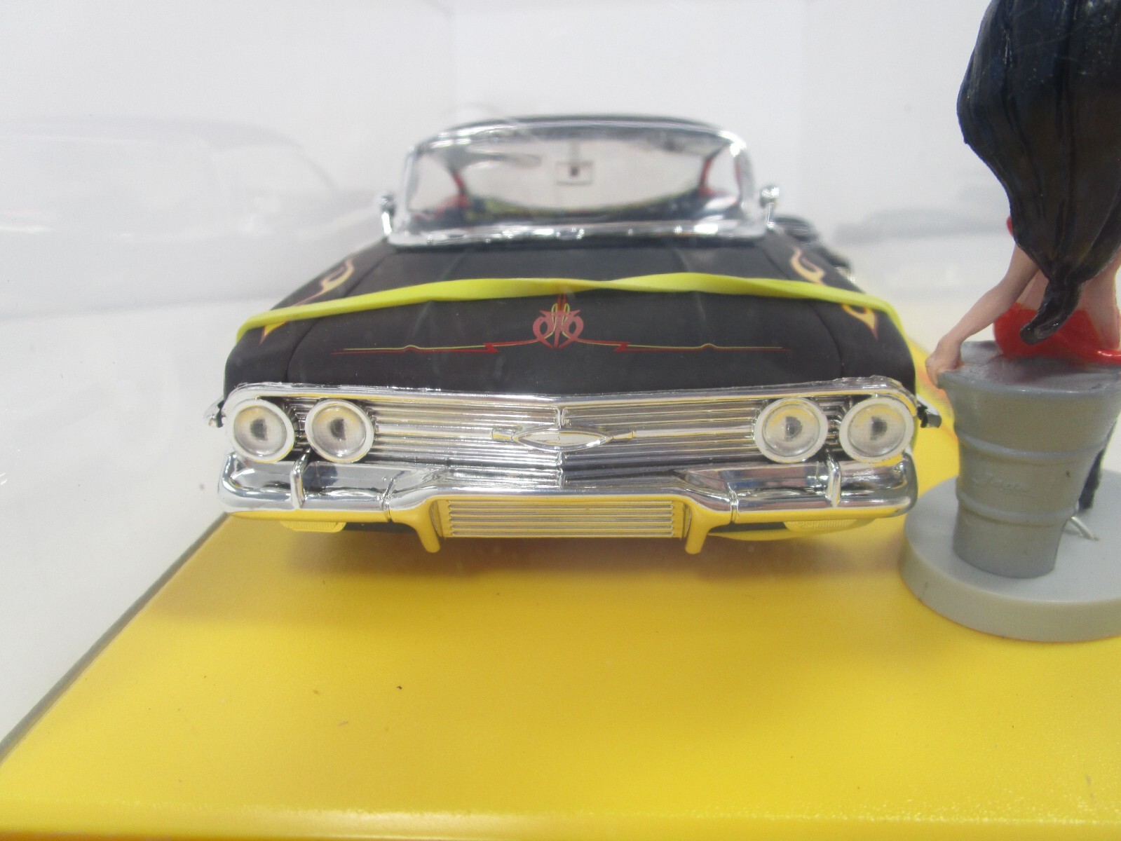 JADA 1/24 & 1/64 ROAD RATS FLAT BLACK 1960 CHEVY IMPALA VERY NICE NOT PERFECT