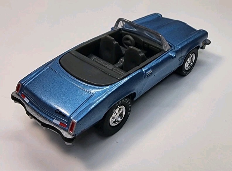 Johnny Lightning Blue 1974 Hurst Olds 442 W-30 Convertible 1/64 Diecast