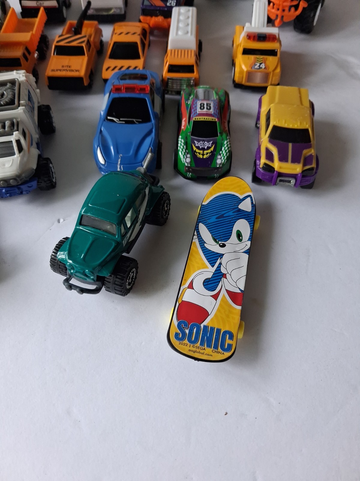 Variety Random Big Cars, Trucks, EMS, Police Vehicles + More – Lot Of 33