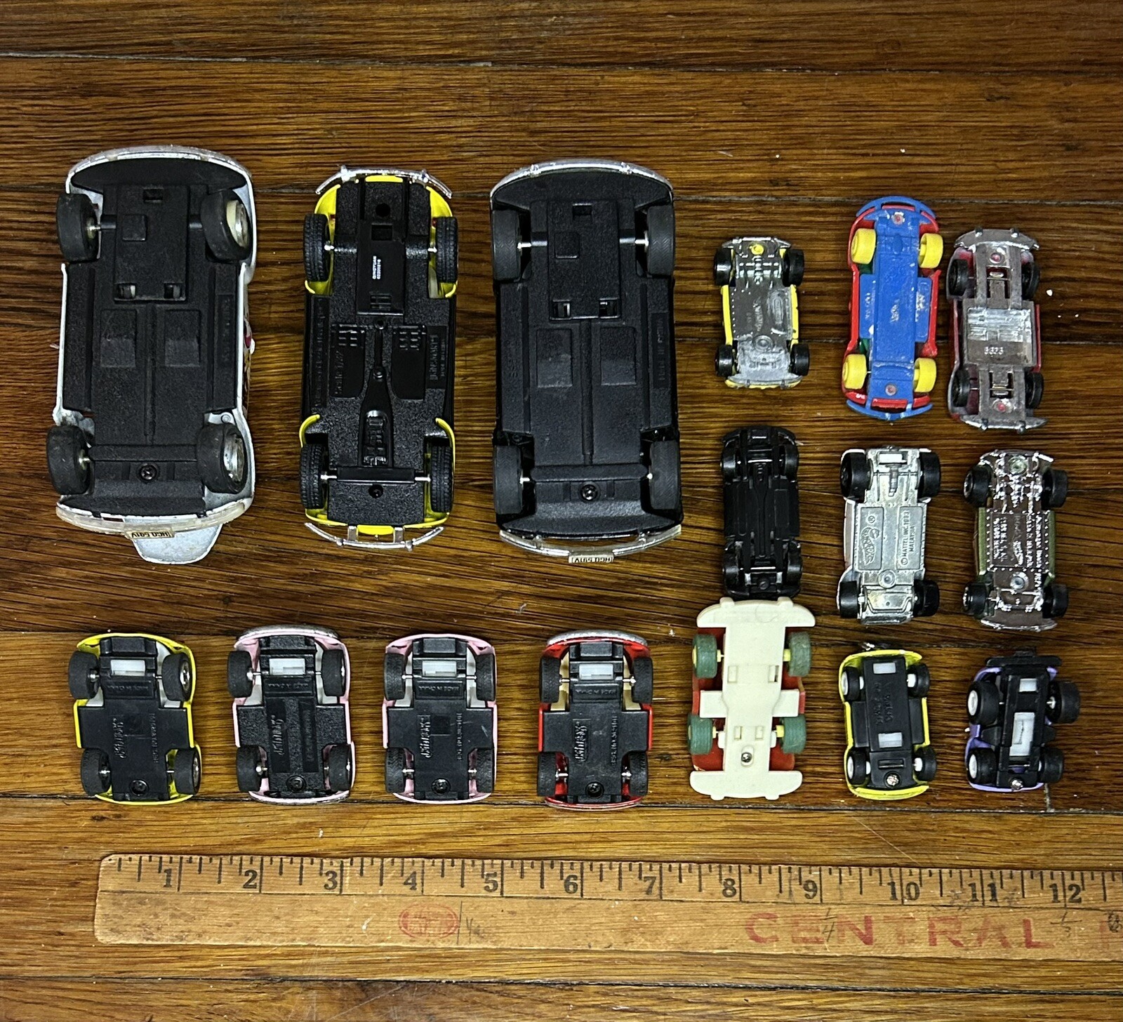 Diecast Plastic Mix Toy Car Lot Kintoy Hot Wheels Maisto Volkswagen VW Beetle