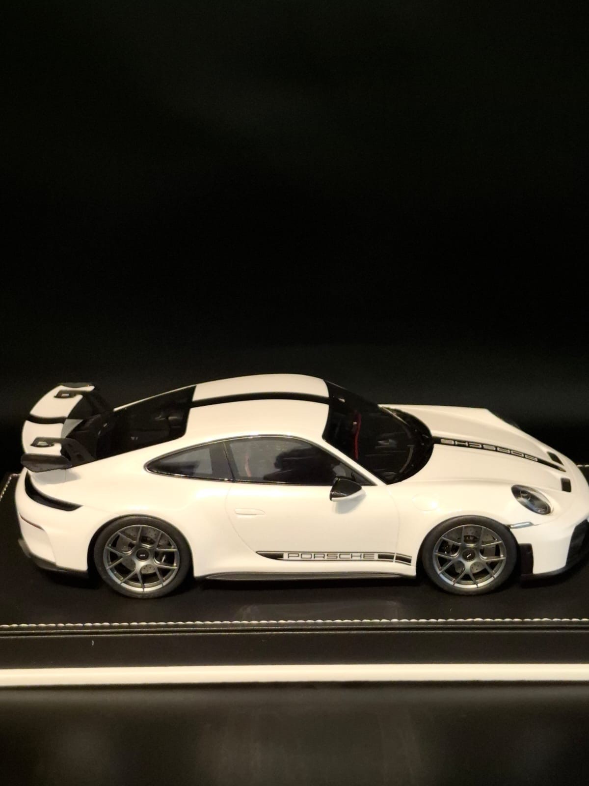Porsche 911 GT3 (White/ black) [IVY Model] 1:18 scale#02/20