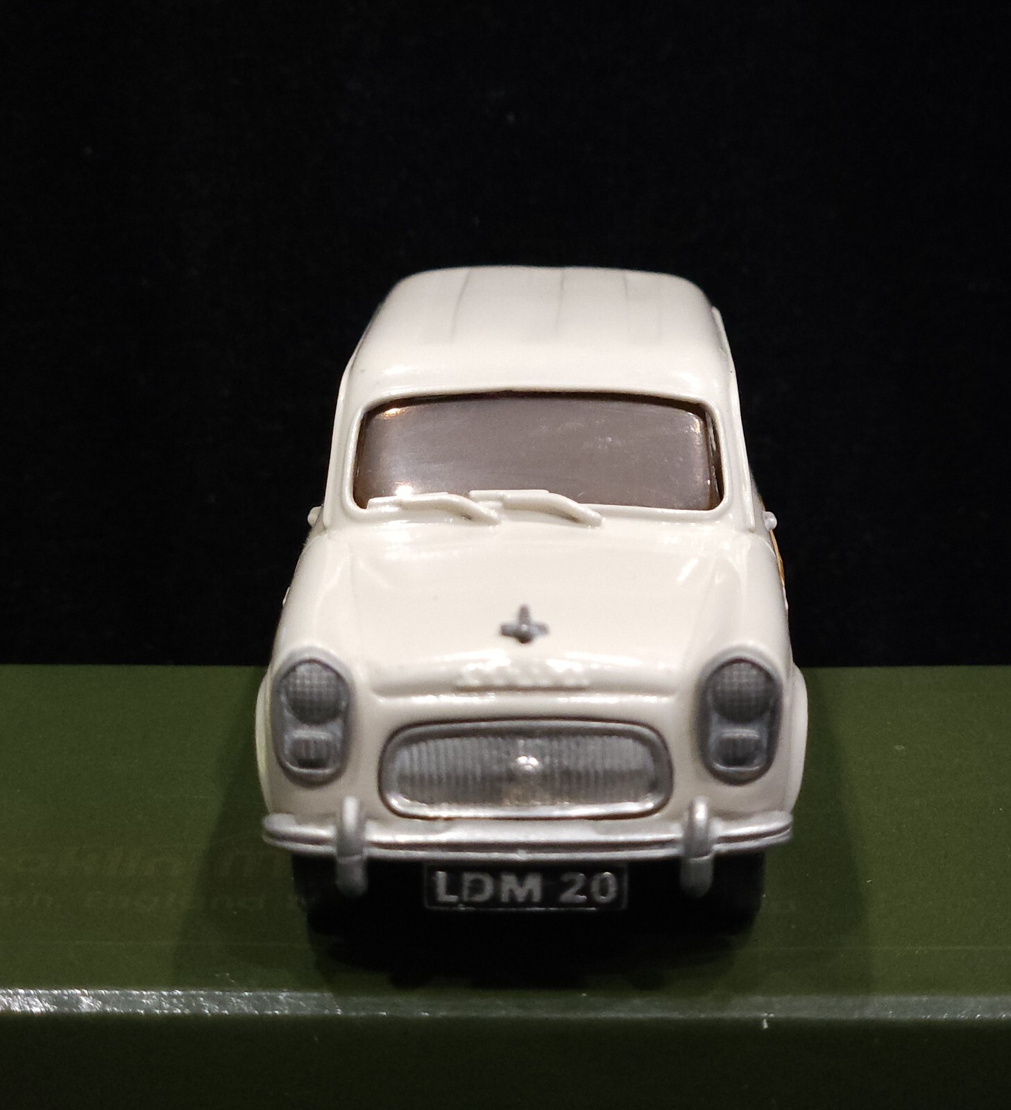 Lansdowne Models 56 1956 Ford Squire Estate Wagon Car LDM 20 1:43 Beige
