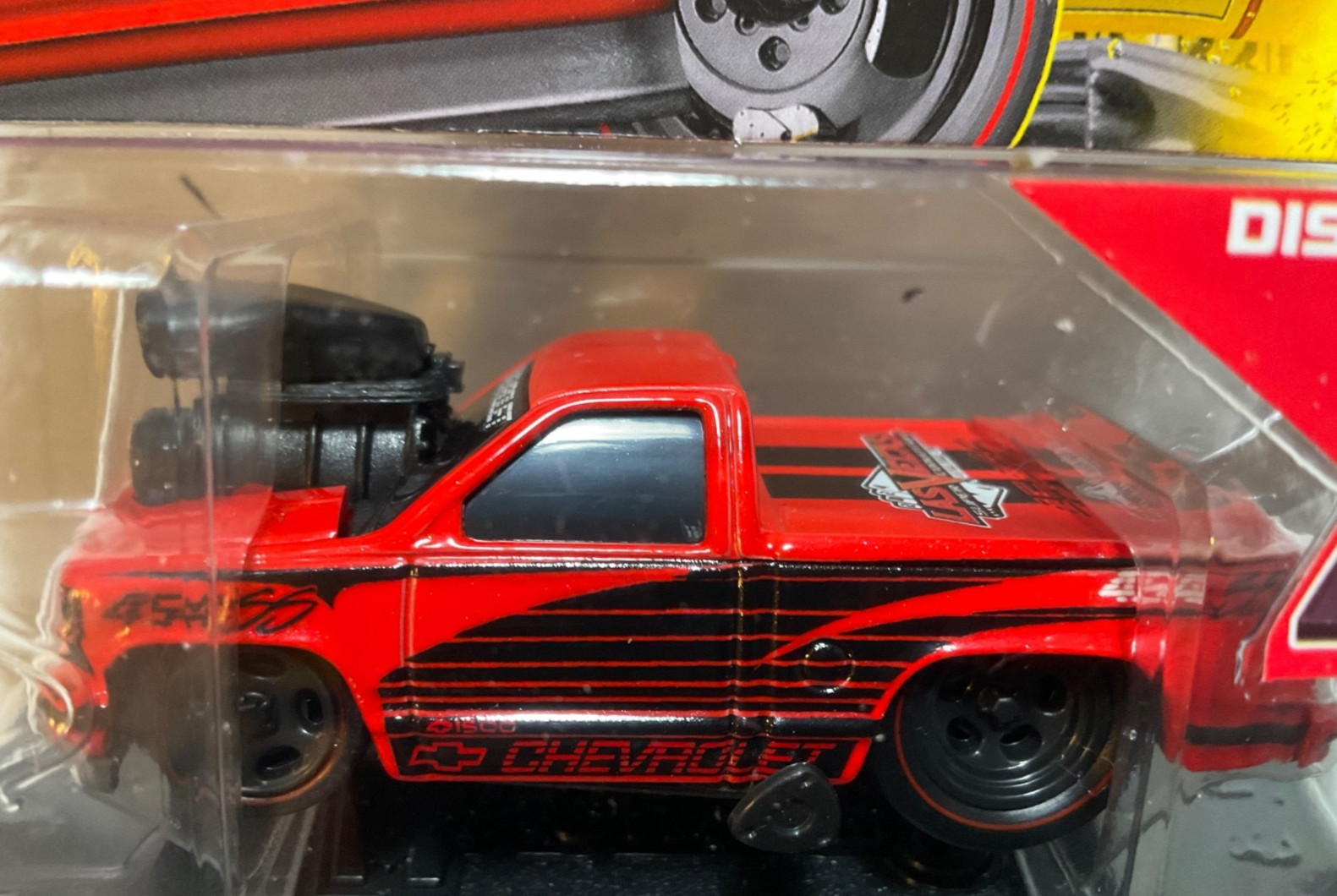Muscle Machines 2024 Las Vegas SuperCon 1993 Chevrolet 454 SS Pickup Red #32