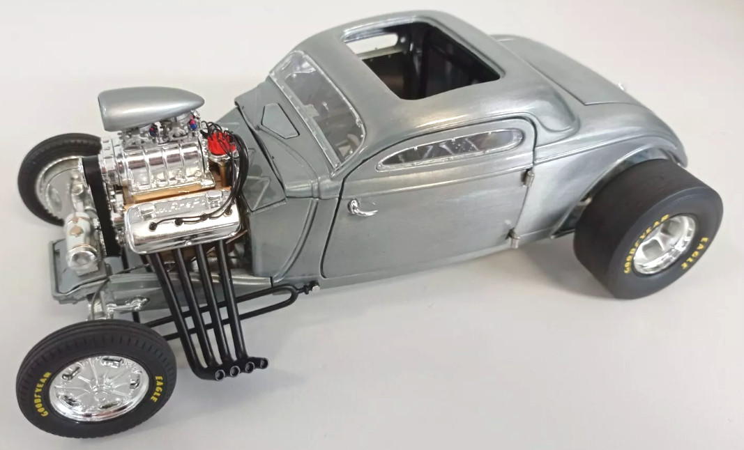 Dragster Race Car w/55Chevy57 Corvette Engine Hot Rat Rod24Drag1:18Built Model12