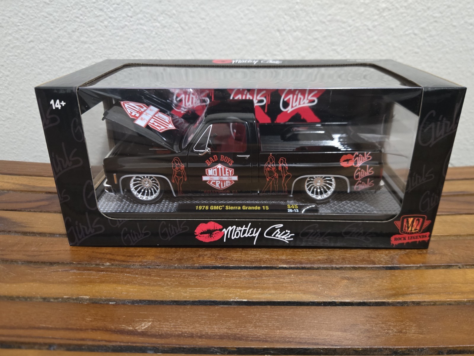 M2 Rock Legends 1976 GMC Sierra Grande 15 Motley Crue Squarebody