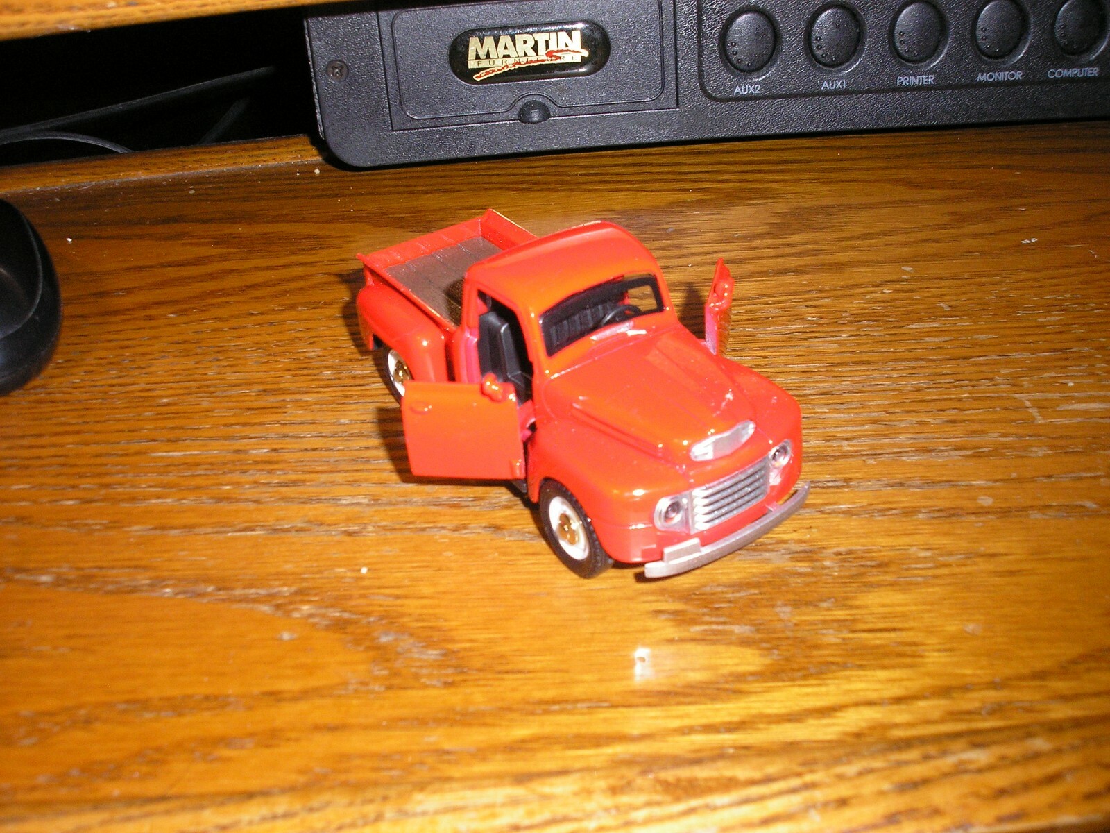Vintage 4″ Nice 1940’s Ford F-100 Pickup Truck Red w/ Pull Back Action Free SHIP