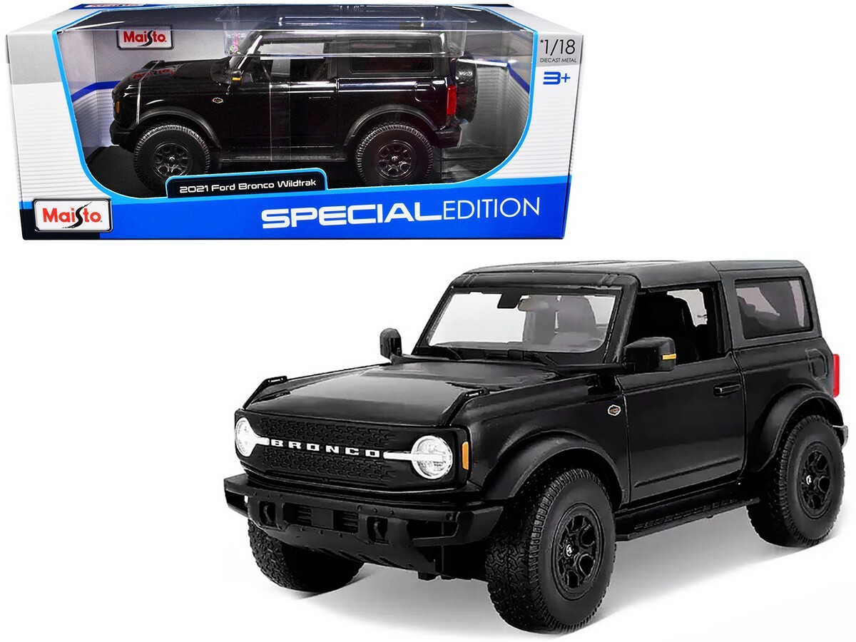 1/18 Maisto 2021 Ford Bronco Wildtrak & Grey Hard Top Diecast Model Black 31456