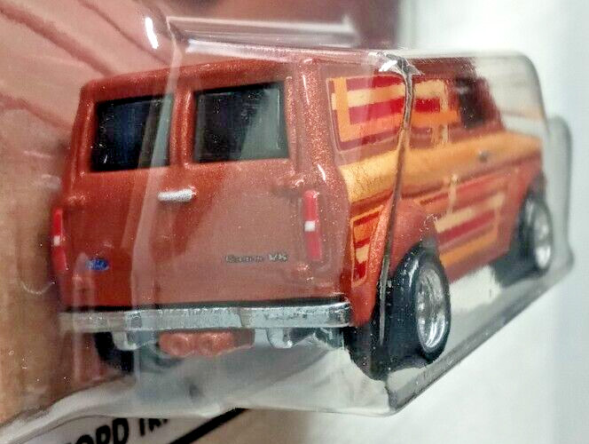 Hot Wheels Premium Ford Transit Supervan HRT76 HW Boulevard Metal/Metal R/R