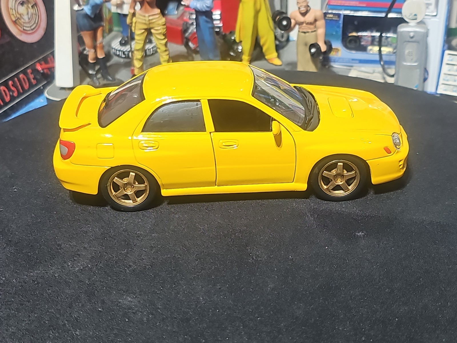 VINTAGE Maisto Subaru Impreza WRX 1/24 Scale YELLOW BEAUTIFUL NICE CAR 🚗