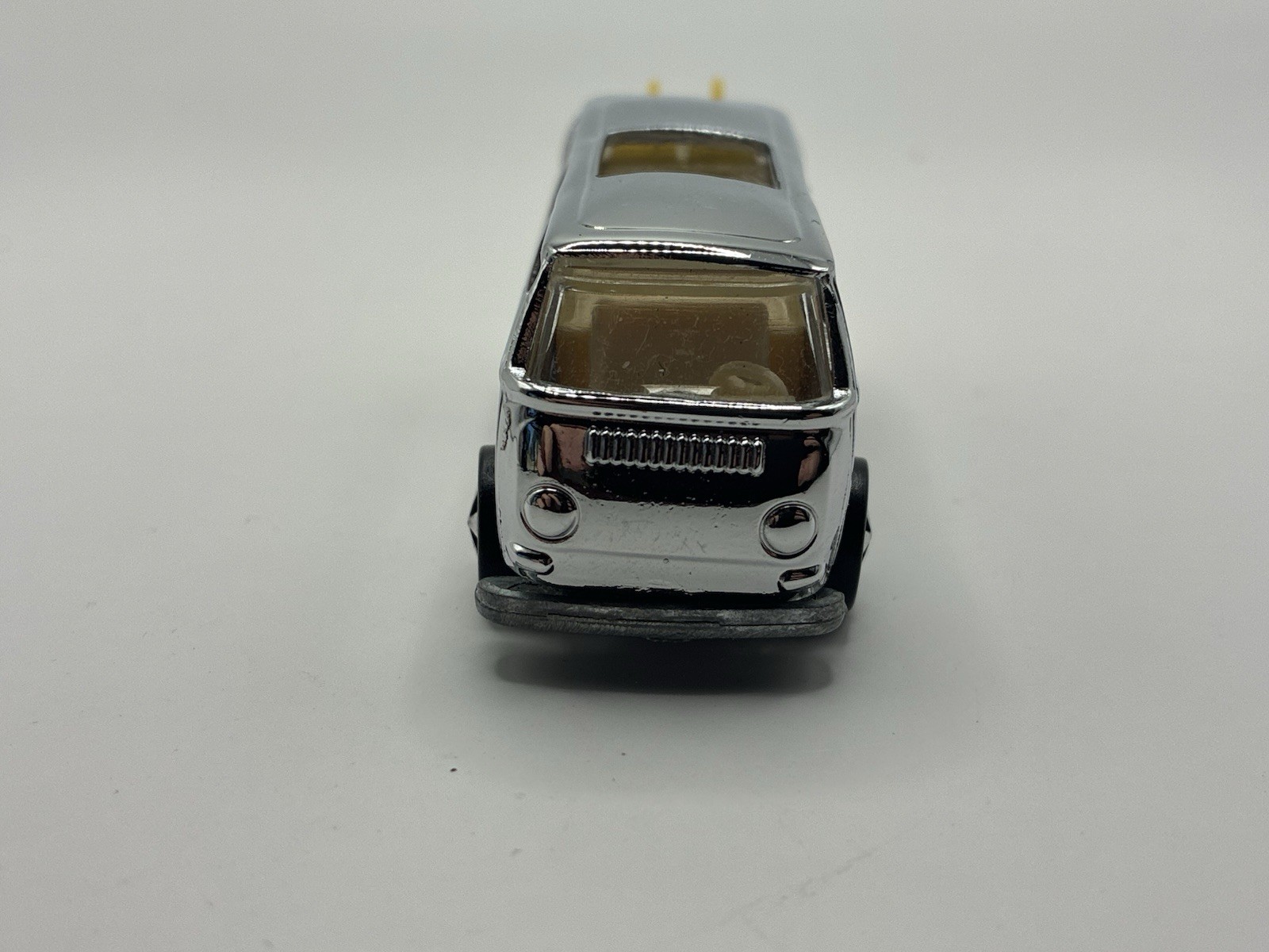Hot Wheels Redlines Volkswagen Beach Bomb rear loader SAL reproduction chrome