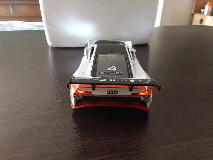 1:32 Audi GT Alloy Sports Racing Car Model Diecast & Toy Vehicle Metal Car Model