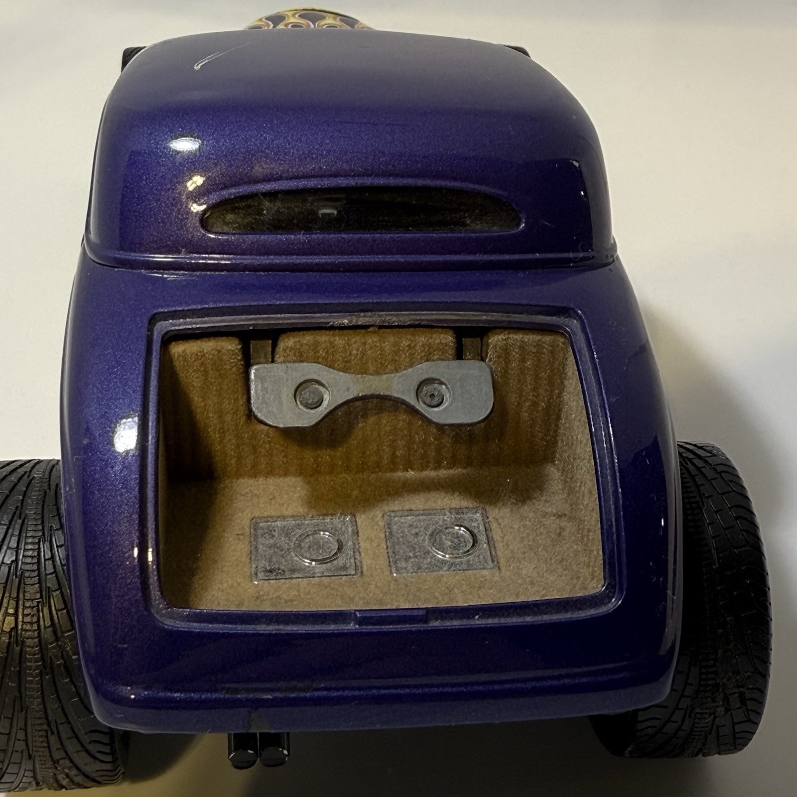 1933 Ford Coupe Shyne Rodz Hot Rod Flames Purple 1:18 Die Cast