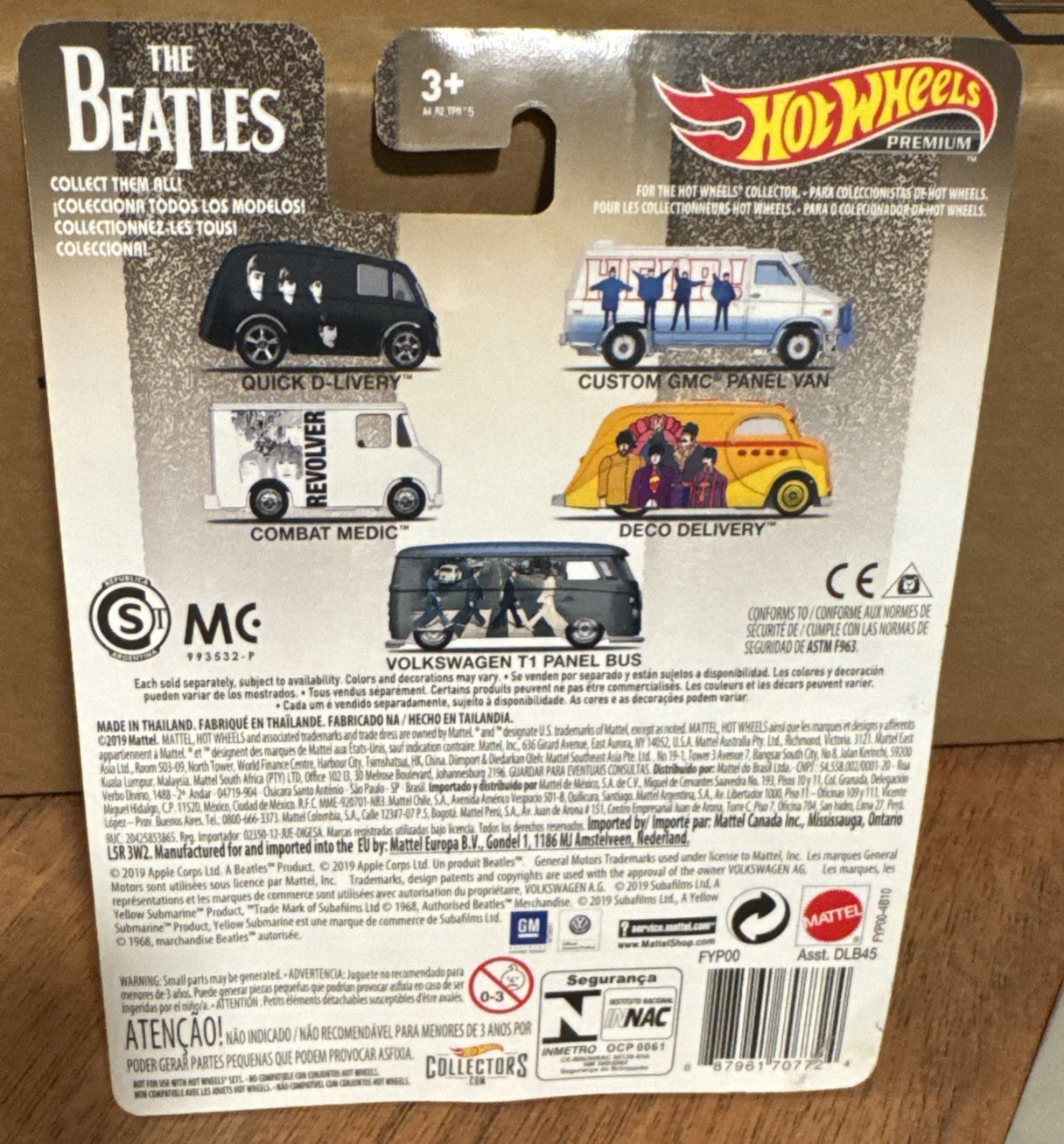 Hot Wheels 5-Car Beatles Set. Help! Revolver Abbey Road Yellow Submarine- NIB