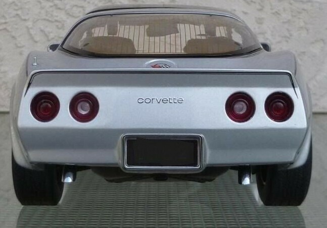 Corvette Chevrolet StingRay Race Car Chevy Classic Hot Rod Metal Promo Model1980