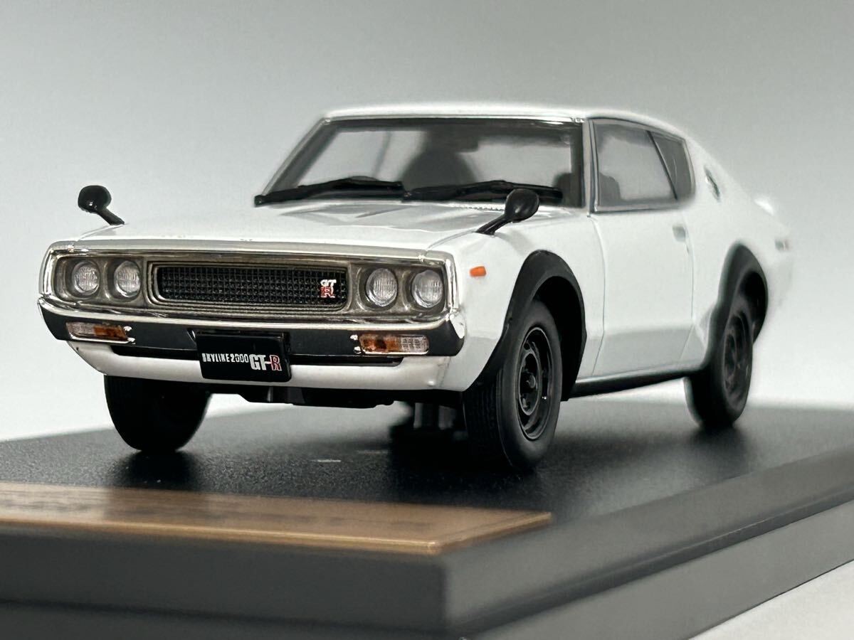 Nissan Skyline 2000 GT-R KPGC110 Mini Car 1/43 Display Collectible