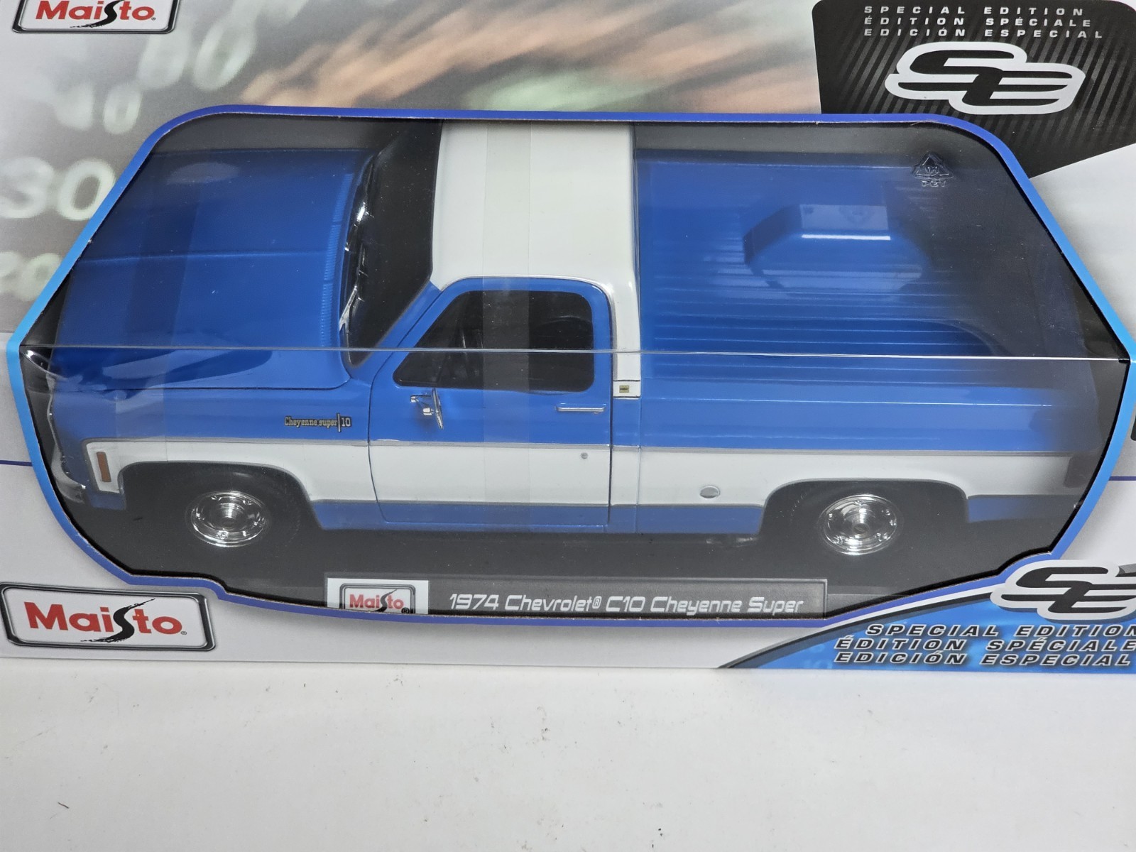 Maisto 1:18 1974 Chevrolet C10 Cheyenne Super Blue White Pickup Truck NIB
