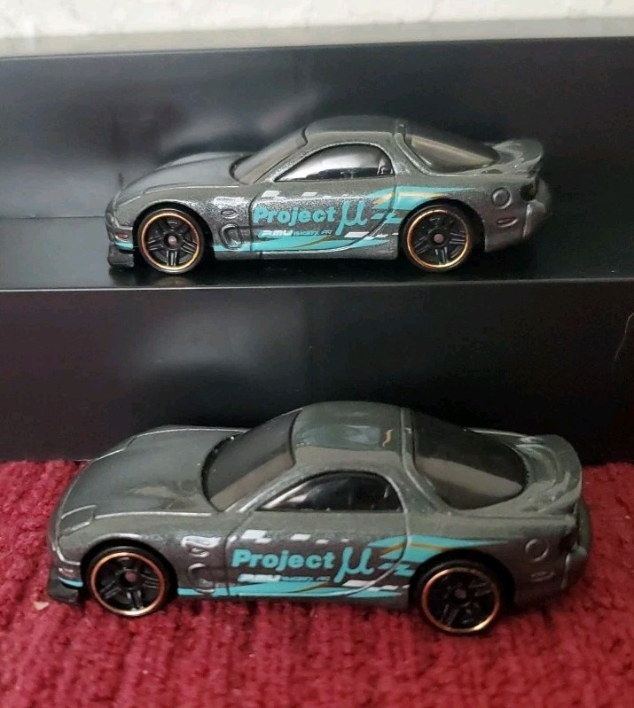 Hot Wheels – ’95 MAZDA RX-7, 2024 Kroger Exclusive (Gray), Loose Lot of 2